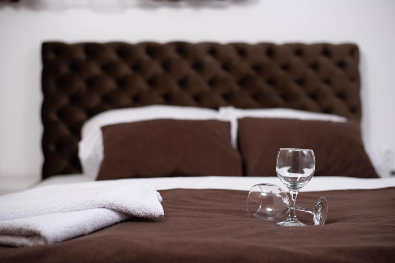 Sobe I Apartmani Casa Mia Pecinci Eksteriør bilde